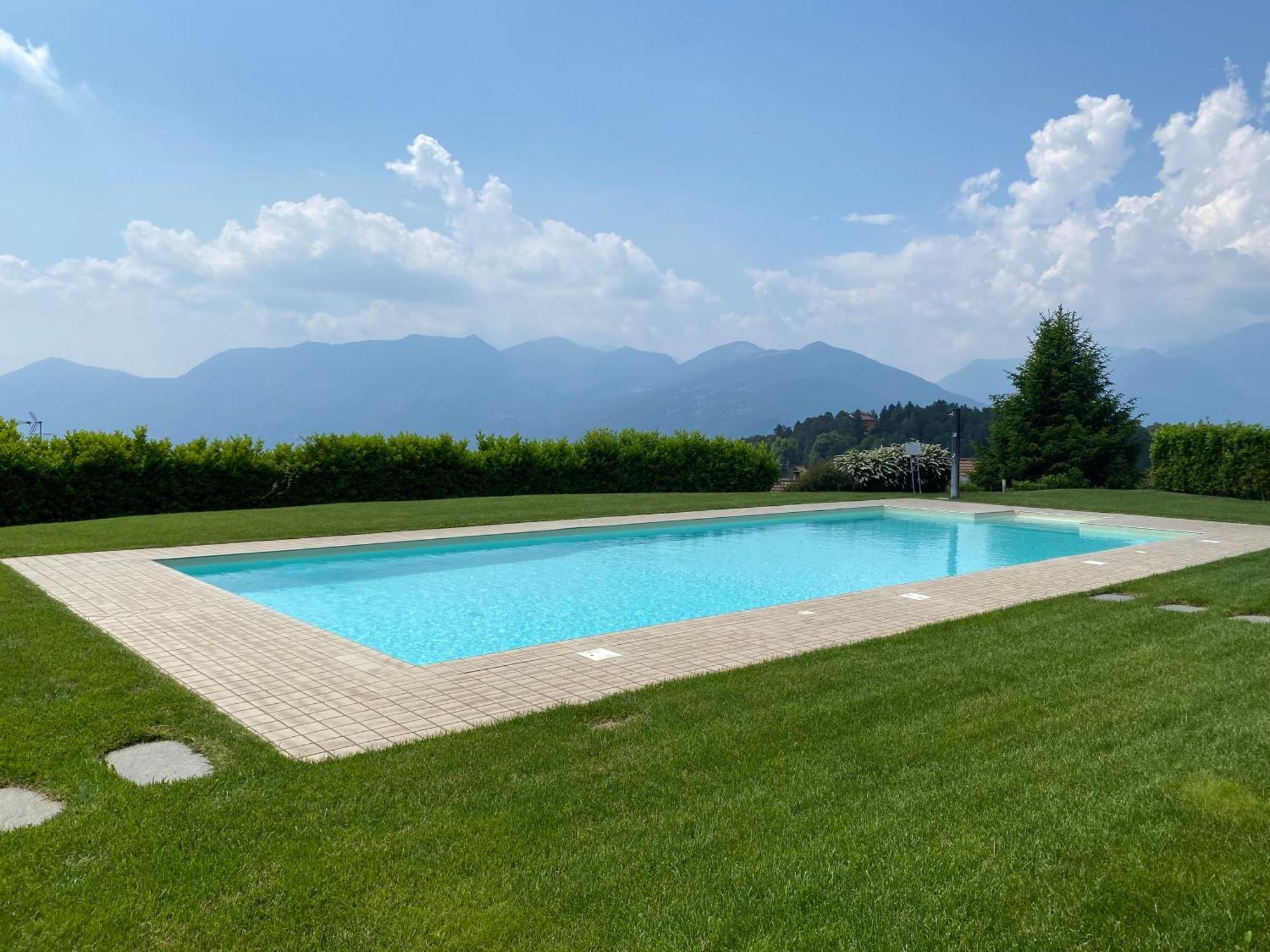 Appartamento Roggiolo Luino Exterior foto